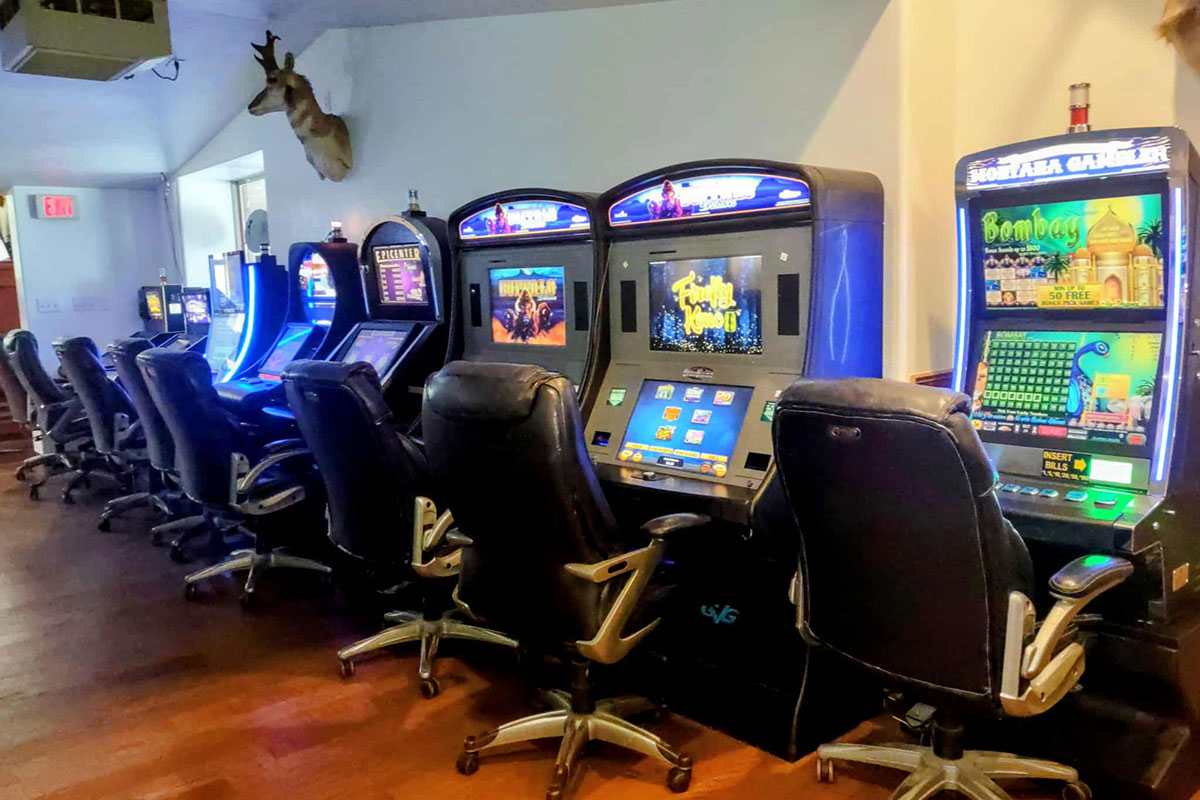Casino Casino - River Edge Resort &Amp; Steakhouse